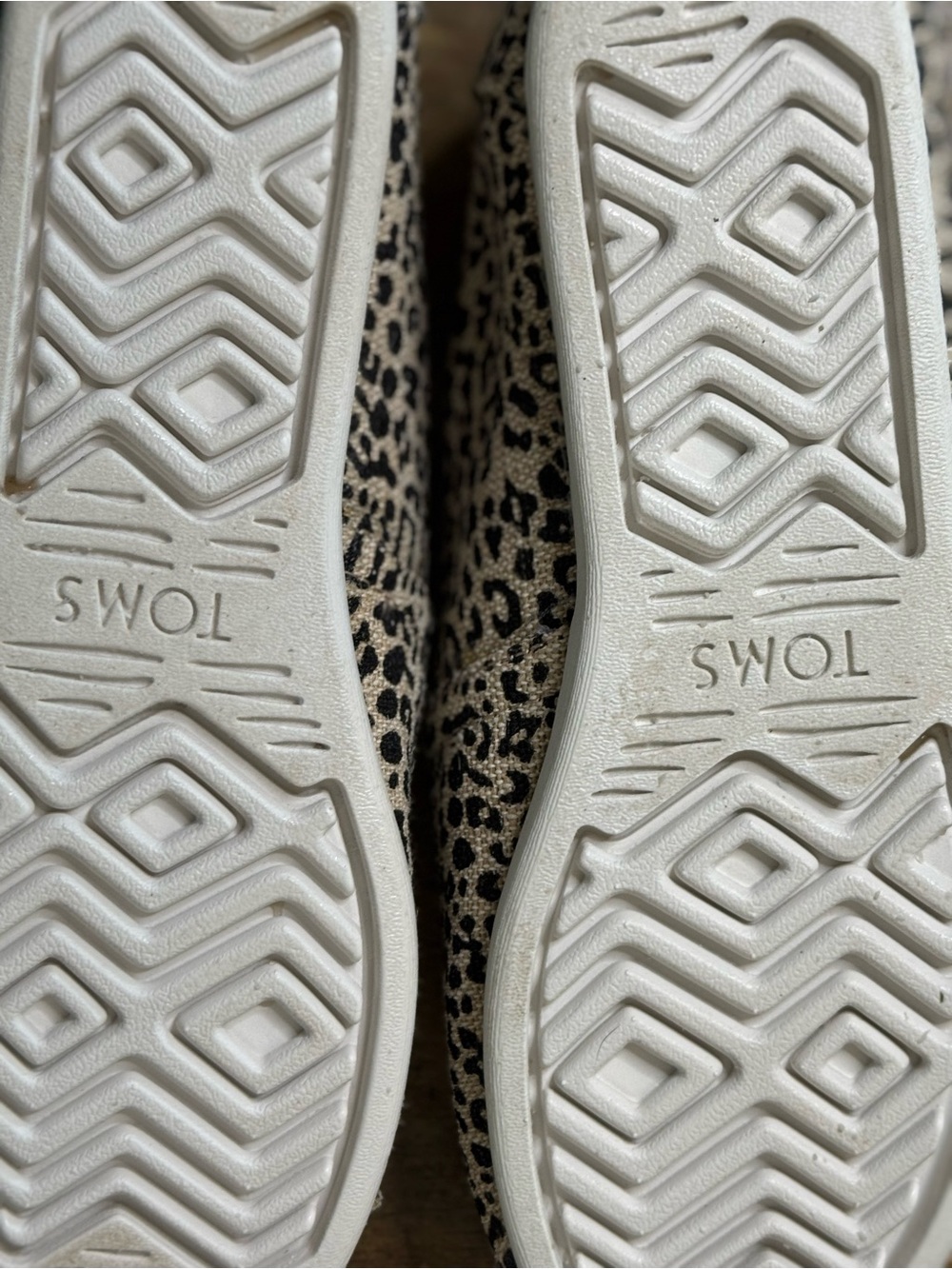 TOMS Leopard Canvas Slip-Ons - Beige & Black - Picture 12 of 12